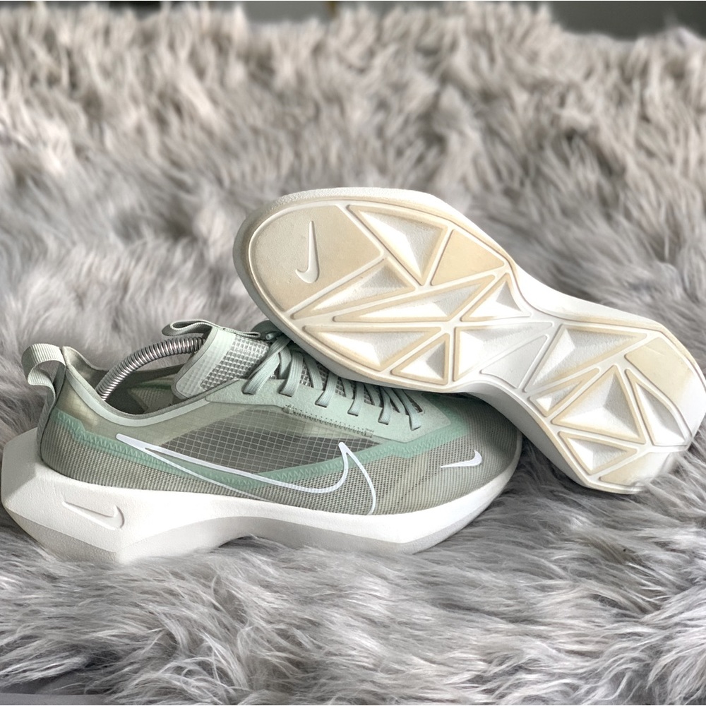 Nike Vista Lite Pistachio Frost Mint Size Women 10 Men 8.5 2019